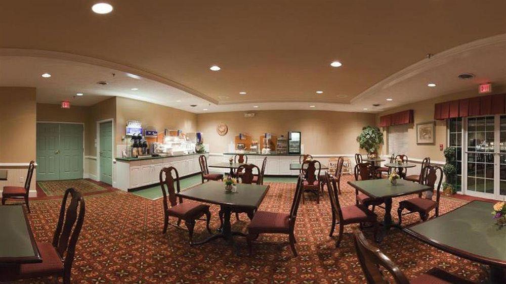 Holiday Inn Express Kilmarnock מראה חיצוני תמונה